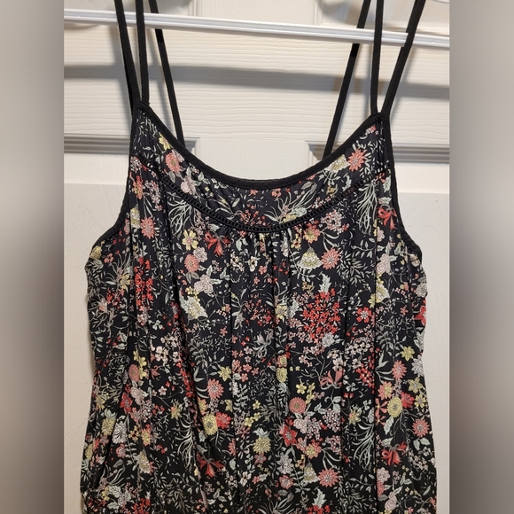 Reitmans floral sun dress with double straps and tie waist. US Medium. - Picture 6 of 12